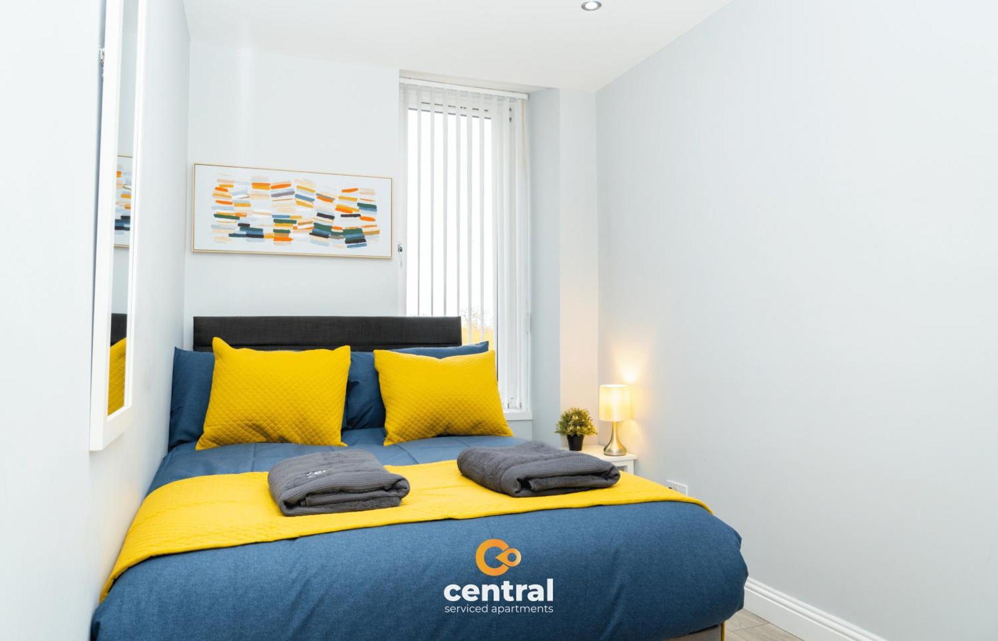 Central Serviced Apartments - 2 Bedroom - Ground Floor - Monthly & Weekly Bookings Welcome - Free Street Parking - 2 Double Beds - Wifi - Smart Tvs In Rooms - Fully Equipped - Heating 24-7 - Contractor & Short Stay Favourite Dundee Exterior photo