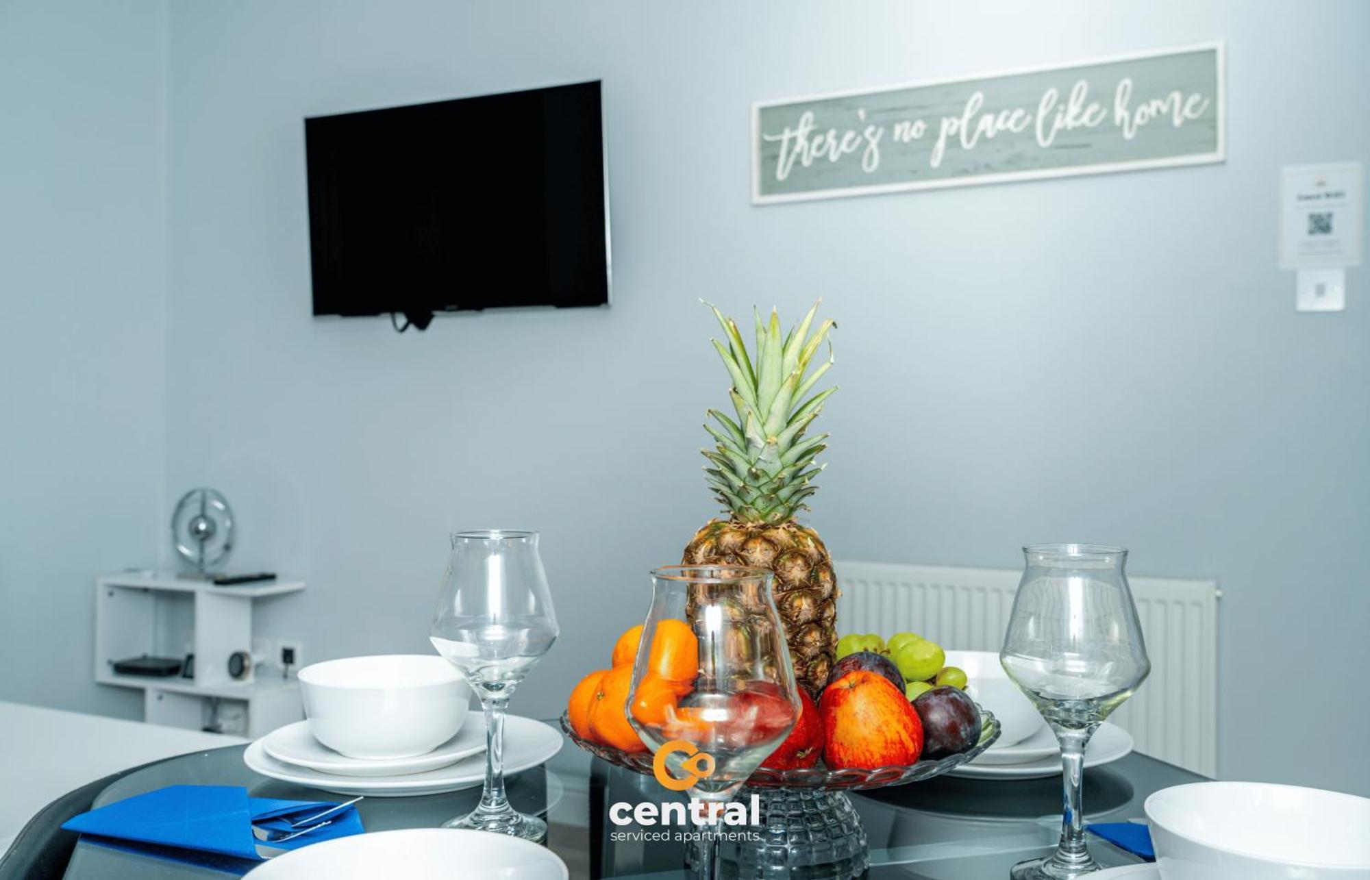 Central Serviced Apartments - 2 Bedroom - Ground Floor - Monthly & Weekly Bookings Welcome - Free Street Parking - 2 Double Beds - Wifi - Smart Tvs In Rooms - Fully Equipped - Heating 24-7 - Contractor & Short Stay Favourite Dundee Exterior photo