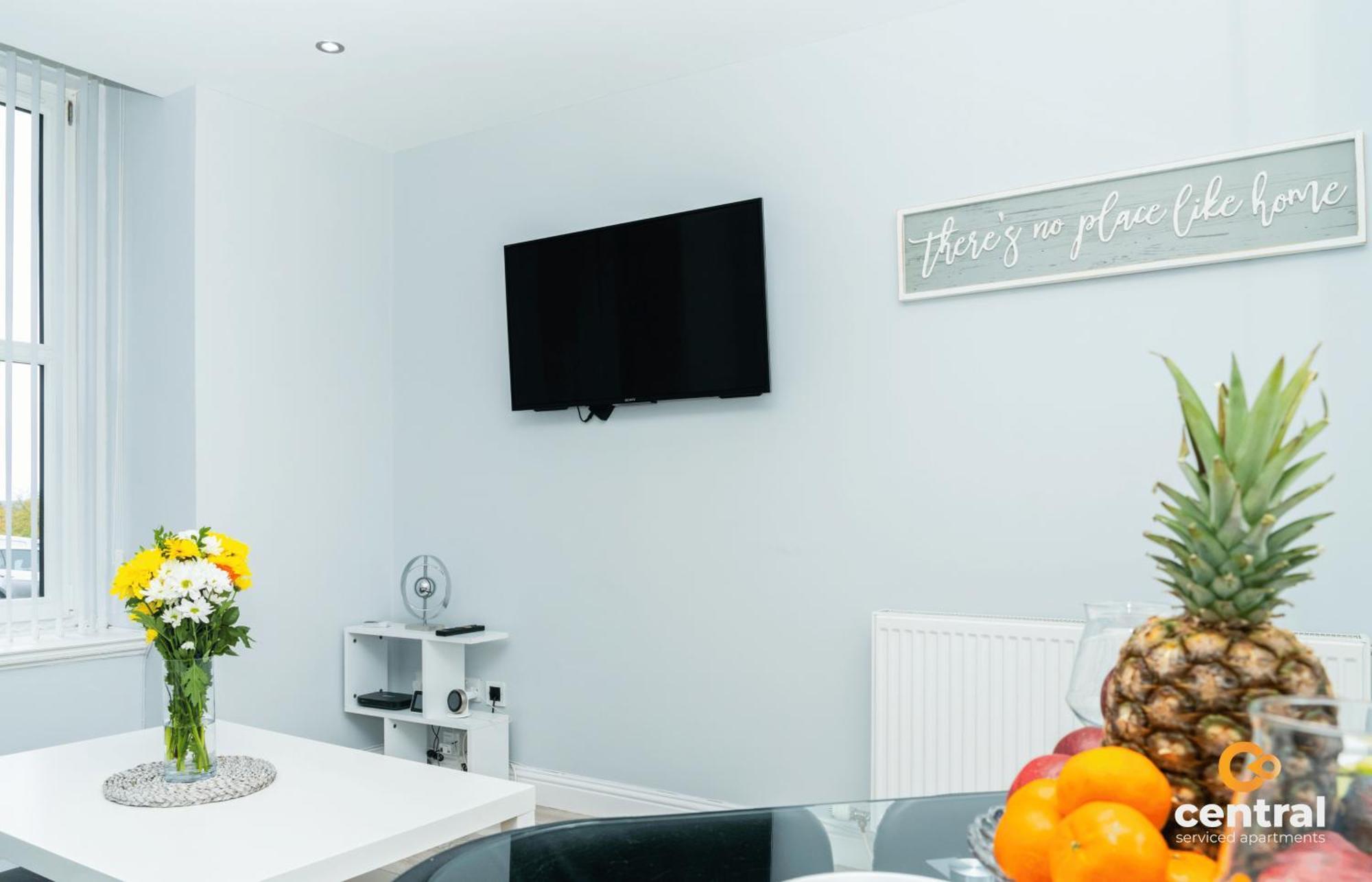 Central Serviced Apartments - 2 Bedroom - Ground Floor - Monthly & Weekly Bookings Welcome - Free Street Parking - 2 Double Beds - Wifi - Smart Tvs In Rooms - Fully Equipped - Heating 24-7 - Contractor & Short Stay Favourite Dundee Exterior photo