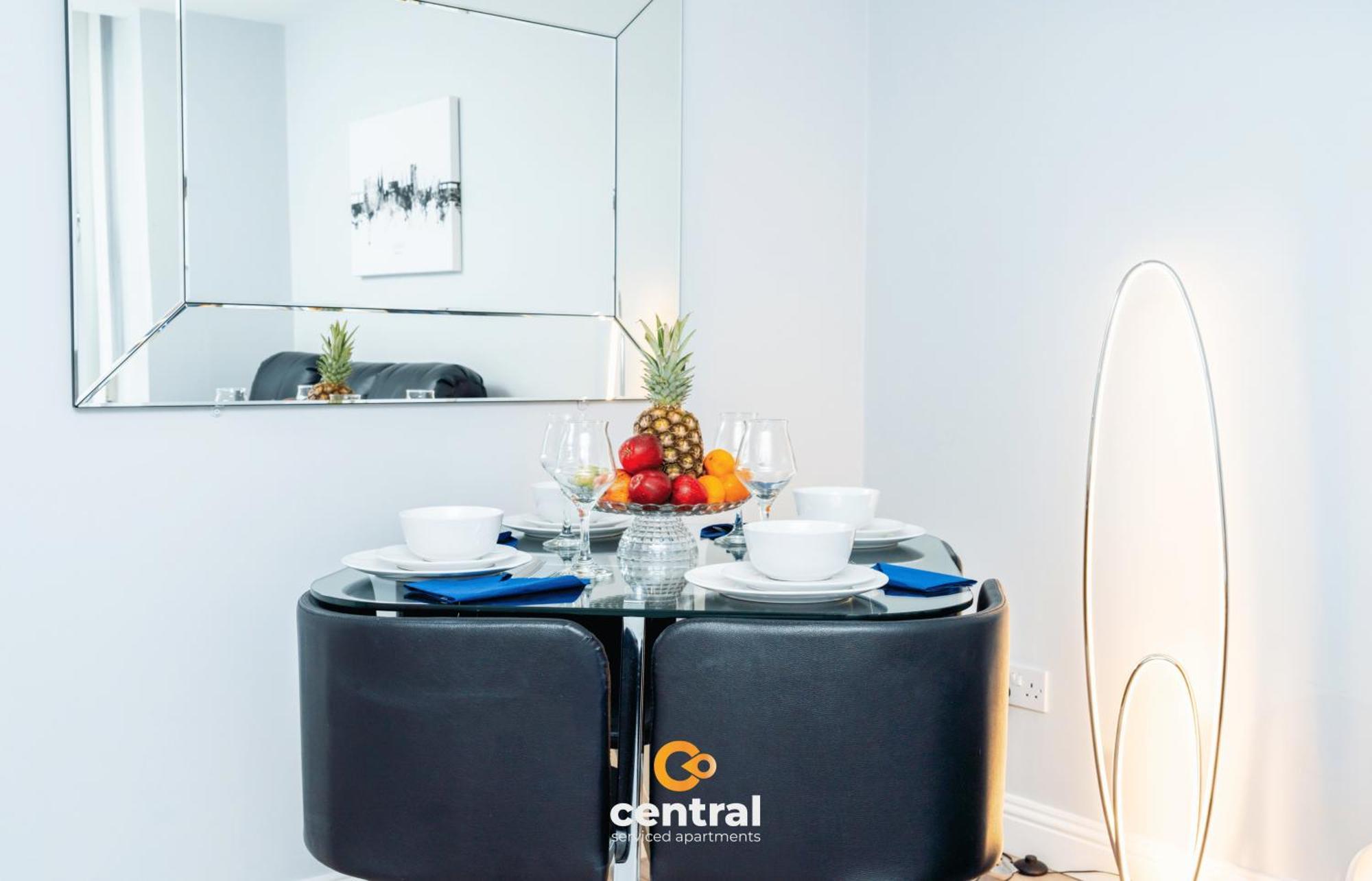 Central Serviced Apartments - 2 Bedroom - Ground Floor - Monthly & Weekly Bookings Welcome - Free Street Parking - 2 Double Beds - Wifi - Smart Tvs In Rooms - Fully Equipped - Heating 24-7 - Contractor & Short Stay Favourite Dundee Exterior photo